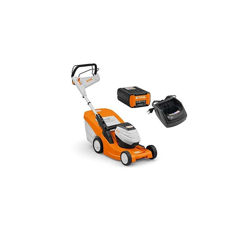 Tosaerba RMA 443 PV con batteria AP 200S e caricatore AL 101 STIHL